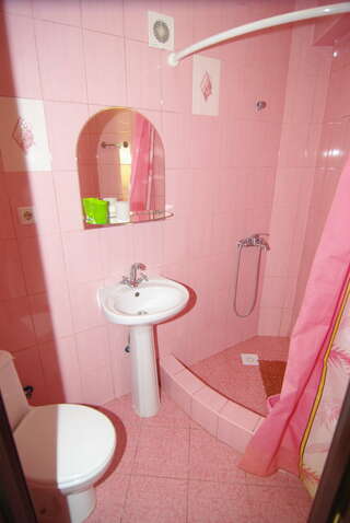 Гостиница Белая магнолия Алушта Трехместный номер «Комфорт»-5