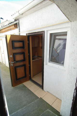 Гостиница Белая магнолия Алушта Бюджетный одноместный номер-1