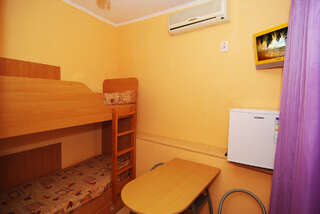 Гостиница Белая магнолия Алушта Бюджетный одноместный номер-4